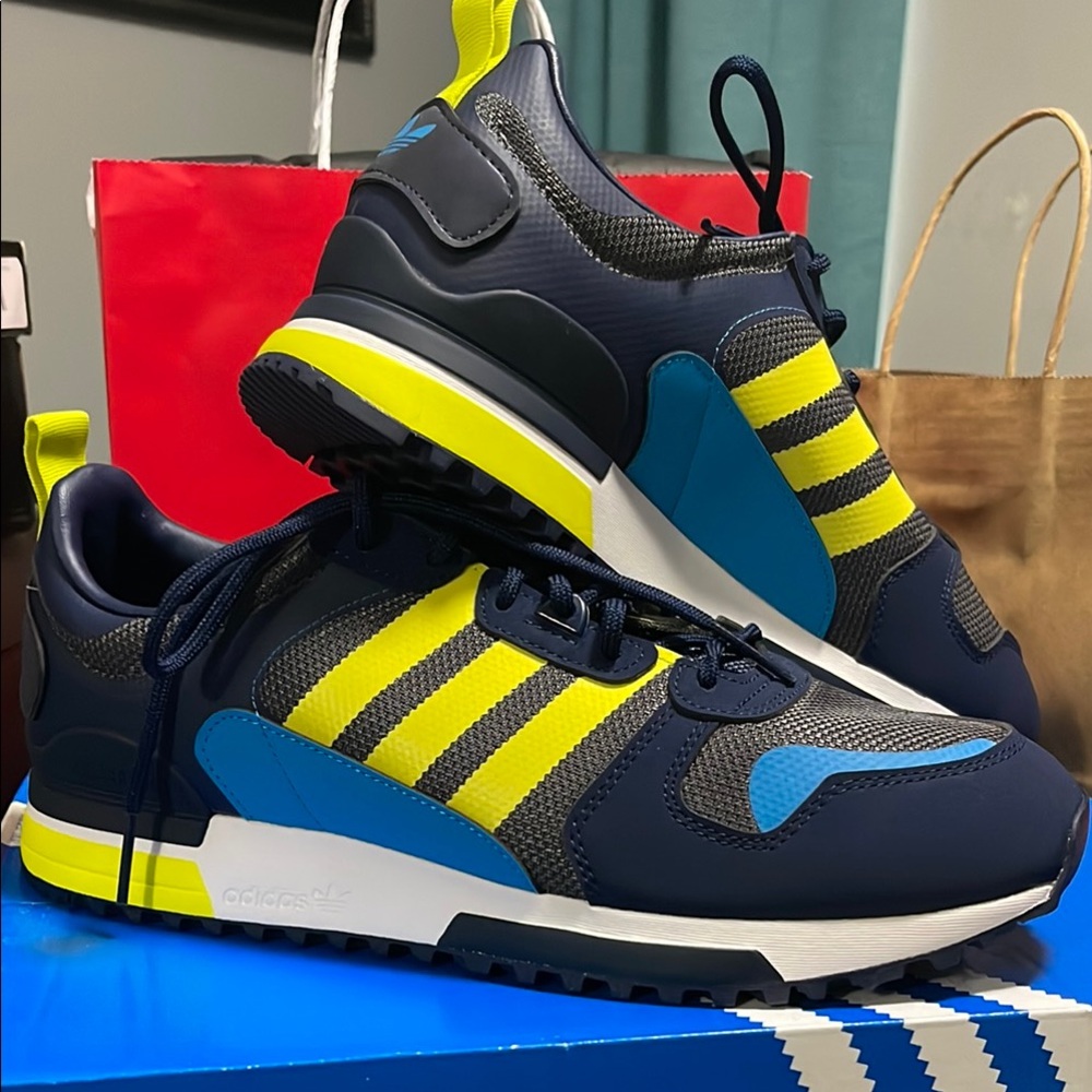 Adidas Men's Navy and Yellow Sneakers